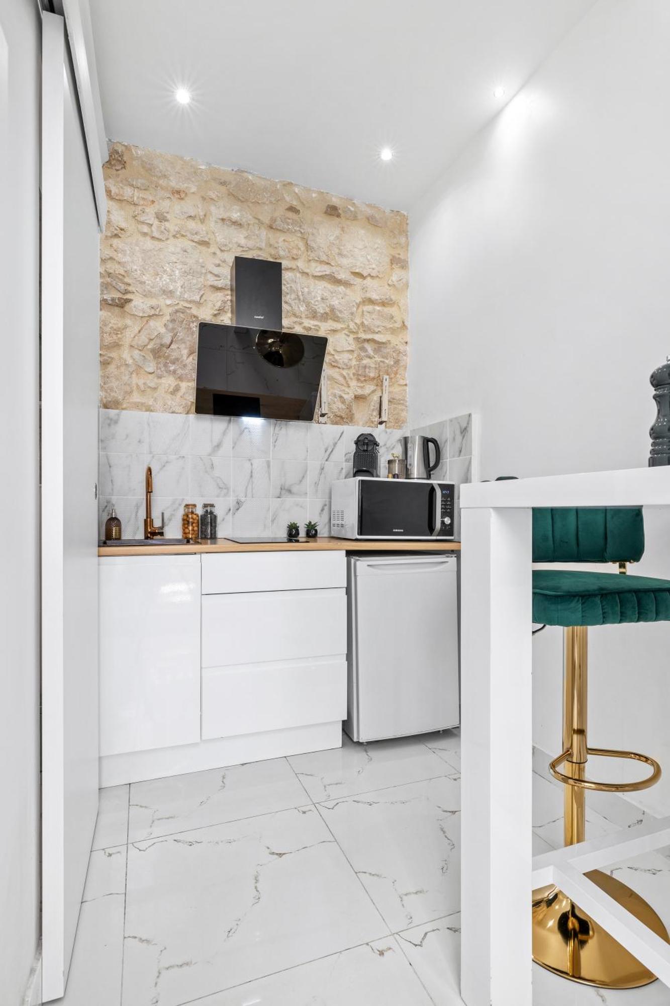 2 Rooms - Hyper Centre - Air-Conditioned - Terrace - Quiet - Tramway - Equipped Kitchen - Wifi Nice Eksteriør billede